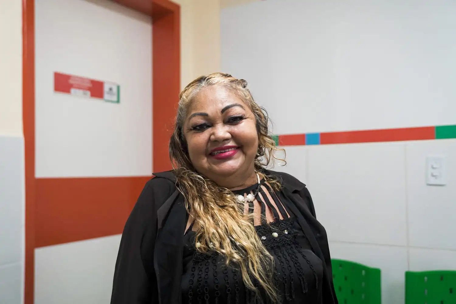 Maria José posa para a foto